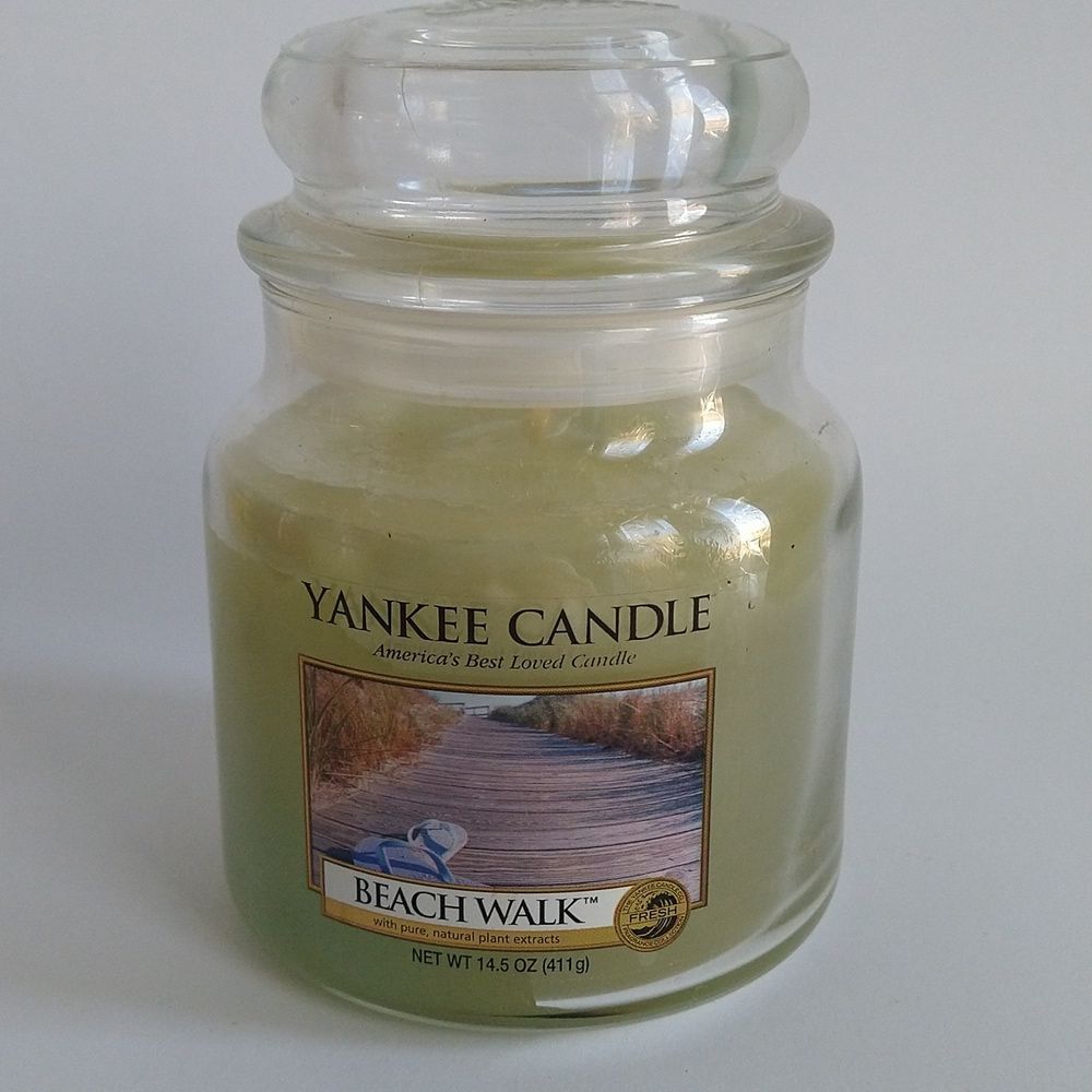 YANKEE CANDLE - 14.5 OZ - "BEACH WALK" Large